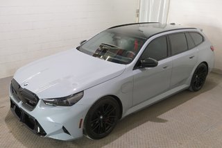 2025 BMW M5 TOURING + PHEV + TOIT DE VERRE in Terrebonne, Quebec - 3 - w320h240px