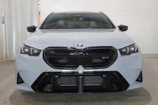 2025 BMW M5 TOURING + PHEV + TOIT DE VERRE in Terrebonne, Quebec - 2 - w320h240px