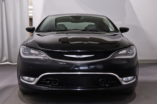 2015 Chrysler 200 C + AWD + CUIR + TOIT OUVRANT PANO in Terrebonne, Quebec - 2 - w320h240px