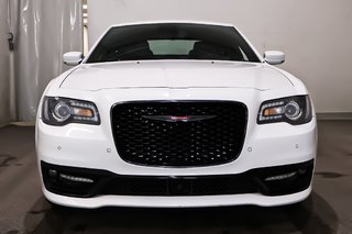 Chrysler 300 300S + AWD + CUIR + TOIT OUVRANT PANO 2023