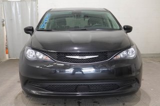 2023 Chrysler GRAND CARAVAN SXT + 7 PASSAGERS + CARPLAY in Terrebonne, Quebec - 2 - w320h240px