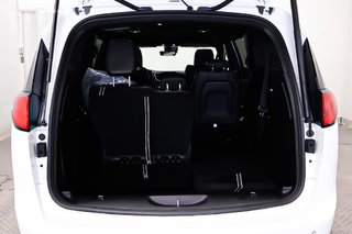Chrysler Grand Caravan SXT 2026 à Terrebonne, Québec - 6 - w320h240px