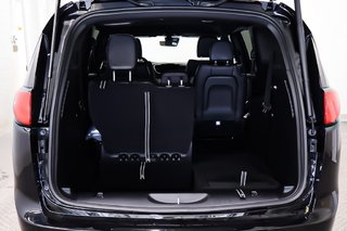 2026 Chrysler Grand Caravan SXT in Terrebonne, Quebec - 6 - w320h240px