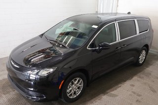 Chrysler Grand Caravan SXT 2026 à Terrebonne, Québec - 3 - w320h240px