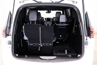 2024 Chrysler PACIFICA PHEV PREMIUM SELECT + ALLURE S + TOIT OUVRANT PANO in Terrebonne, Quebec - 6 - w320h240px