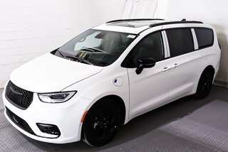 2024 Chrysler Pacifica Hybrid PREMIUM SELECT + ALLURE S + TOIT OUVRANT PANO in Terrebonne, Quebec - 3 - w320h240px