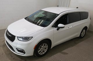2023 Chrysler PACIFICA TOURING + 7 PASSAGERS in Terrebonne, Quebec - 3 - w320h240px