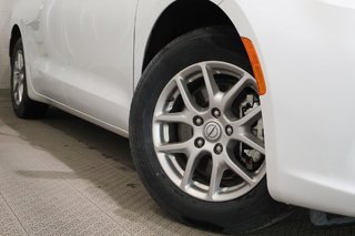 2025 Chrysler Pacifica SELECT + 7 PASSAGERS in Terrebonne, Quebec - 2 - w320h240px