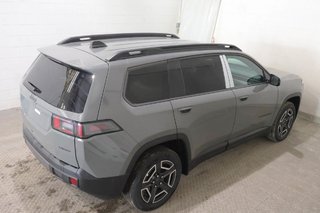 Jeep Cherokee LAREDO 2026 à Terrebonne, Québec - 6 - w320h240px
