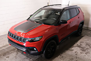 2023 Jeep Compass TRAILHAWK + 4X4 + TOIT OUVRANT PANO + GPS + CUIR in Terrebonne, Quebec - 3 - w320h240px