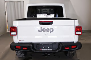 2023 Jeep Gladiator RUBICON + 4X4 + TOIT RIGIDE + V6 3.6L in Terrebonne, Quebec - 5 - w320h240px