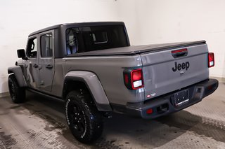 2023 Jeep Gladiator WILLYS + 4X4 + V6 3.6L + TOIT RIGIDE in Terrebonne, Quebec - 5 - w320h240px
