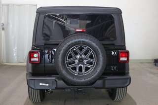 2026 Jeep Wrangler 4-Door SPORT S in Terrebonne, Quebec - 5 - w320h240px