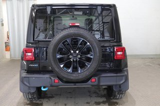 Jeep Wrangler UNLIMITED SAHARA 4XE + 4X4 + PHEV + TOIT RIGIDE 2022 à Terrebonne, Québec - 5 - w320h240px