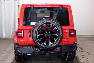 2024 Jeep Wrangler SAHARA 4XE + PHEV + TOIT SKY ONE-TOUCH in Terrebonne, Quebec - 6 - w320h240px