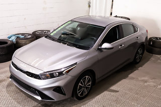 Kia Forte EX + AUTOMATIQUE + GROUPE ELECTRIQUE+ A/C 2023 à Terrebonne, Québec - 3 - w320h240px