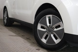 2018 Kia Soul EV LUXURY + CUIR + SIEGES CHAUFFANTS in Terrebonne, Quebec - 2 - w320h240px
