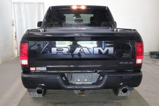 Ram 1500 Classic EXPRESS + 4X4 + CREW CAB + V8 HEMI 5.7L 2021 à Terrebonne, Québec - 6 - w320h240px