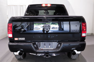 2022 Ram 1500 Classic SLT CREW + ALLURE NOIRE + ENSEMBLE DE LUXE in Terrebonne, Quebec - 6 - w320h240px