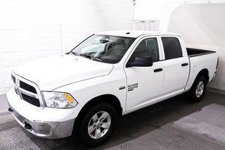 2022 Ram 1500 Classic SLT + 4X4 + CREW CAB + V8 + 6 PASSAGERS in Terrebonne, Quebec - 3 - w320h240px