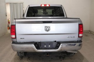 2023 Ram 1500 Classic SLT + 4X4 + CREW CAB + V6 3.6L in Terrebonne, Quebec - 6 - w320h240px