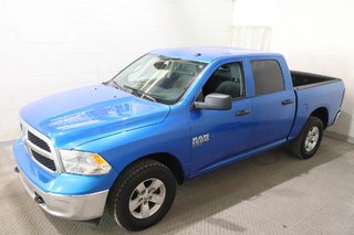 Ram 1500 Classic SLT + 4X4 + CREW CAB + V6 3.6L 2023 à Terrebonne, Québec - 3 - w320h240px