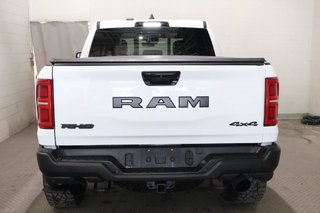 2025 Ram 1500 RHO + 4X4 +  CREW CAB + TOIT OUVRANT PANO in Terrebonne, Quebec - 5 - w320h240px