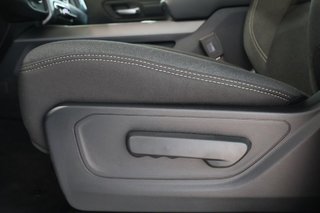 2026 Ram 1500 EXPRESS in Terrebonne, Quebec - 6 - w320h240px