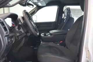 2026 Ram 2500 BLACK EXPRESS in Terrebonne, Quebec - 4 - w320h240px