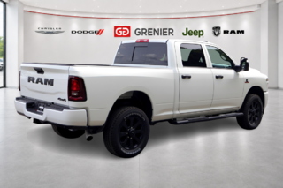 2026 Ram 2500 BLACK EXPRESS in Terrebonne, Quebec - 6 - w320h240px