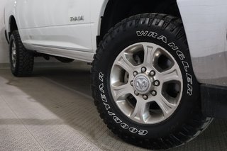 2024 Ram 3500 BIG HORN + 4X4 CREW CAB + V8 HEMI 6.4L in Terrebonne, Quebec - 2 - w320h240px