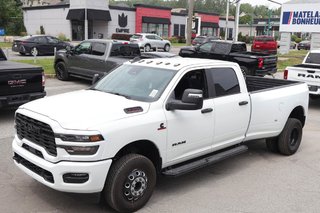 2026 Ram 3500 BIG HORN in Terrebonne, Quebec - 3 - w320h240px