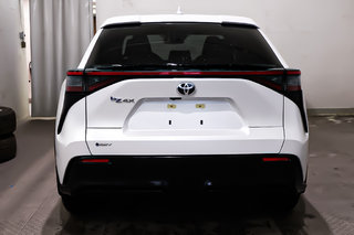 2024 Toyota BZ4X LE + ELECTRIQUE + CARPLAY in Terrebonne, Quebec - 6 - w320h240px