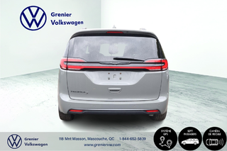 Chrysler Pacifica Touring L 8 Passagers,DVD,Cuir 2022 à Mascouche, Québec - 6 - w320h240px