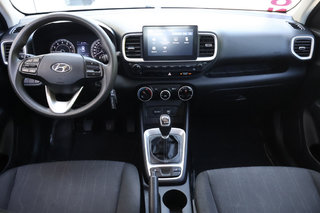 2021 Hyundai Venue Essential, Caméra, Banc chauffants, Carplay in Mascouche, Quebec - 6 - w320h240px