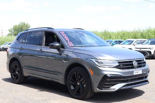 2023 Volkswagen Tiguan Comfortline, R-Line Black Ed., Jamais Accidenté in Mascouche, Quebec - 3 - w320h240px