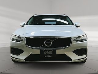 Volvo V60 T6 MOMENTUM CUIR TOIT PANO NAV 4RM 2.0L 4 roues motrices 2021