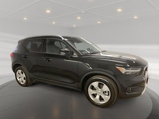 Volvo XC40 T5 MOMENTUM TOIT PANO 4RM 2.0L 4 roues motrices 2020