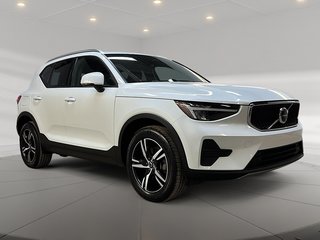 Volvo XC40 B5 CORE HYBRID NAV 2.0L 4 roues motrices 2023