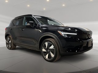 Volvo XC40 TWIN RECHARGE CORE NAV 4RM MOTEUR ÉLECTRIQUE 4 roues motrices 2024