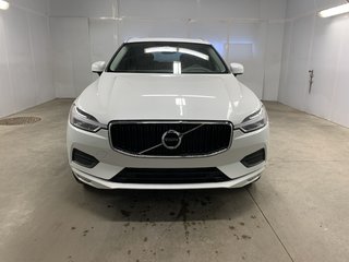 Volvo XC60 T6 MOMENTUM CUIR TOIT PANO NAV 4RM 2.0L 4 roues motrices 2021