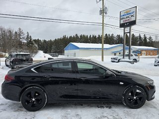 2020 Buick REGAL Essence in New Richmond, Quebec - 4 - w320h240px