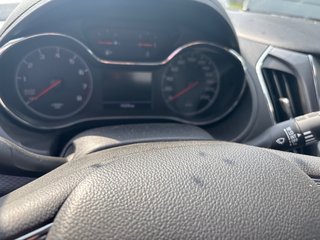 2019 Chevrolet CRUZE LT in New Richmond, Quebec - 6 - w320h240px
