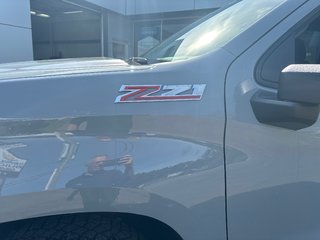 K1500 Silverado crew cab WT std/box (1WT) WT 2024 à New Richmond, Québec - 2 - w320h240px