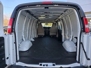 GMC SAVANA CARGO 2500 EXT WB (1WT) CARGO 2026 à New Richmond, Québec - 6 - w320h240px