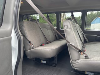 2025 GMC Savana Passenger 3500 LS 155'' in New Richmond, Quebec - 5 - w320h240px