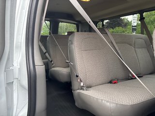 2025 GMC Savana Passenger 3500 LS 155'' in New Richmond, Quebec - 6 - w320h240px