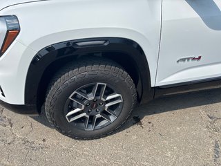 GMC Terrain AWD AT4 2026 à New Richmond, Québec - 2 - w320h240px