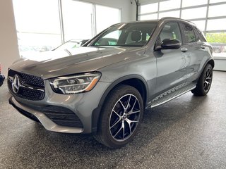 2022 Mercedes-Benz GLC 300 4matic, Cuir, Night package, Mag 20 pouces
