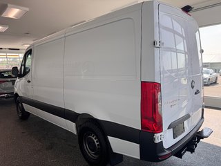 2020 Mercedes-Benz Sprinter Cargo Van V6 diesel 144